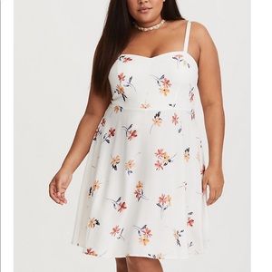 TORRID IVORY FLORAL CHALLIS MIDI DRESS